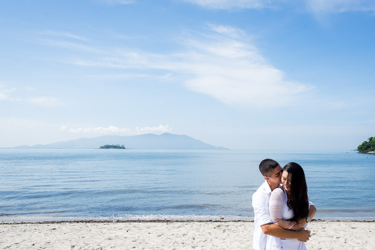pré wedding na praia de sahy fotógrafo fabio doria 