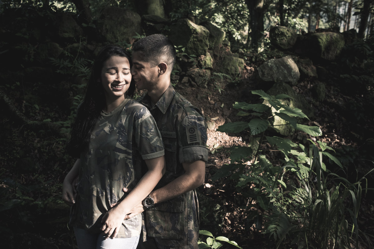 casal militar em ensaio externo 