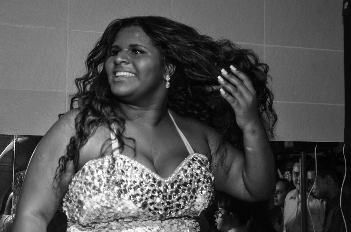 foto cm jogada de cabelo