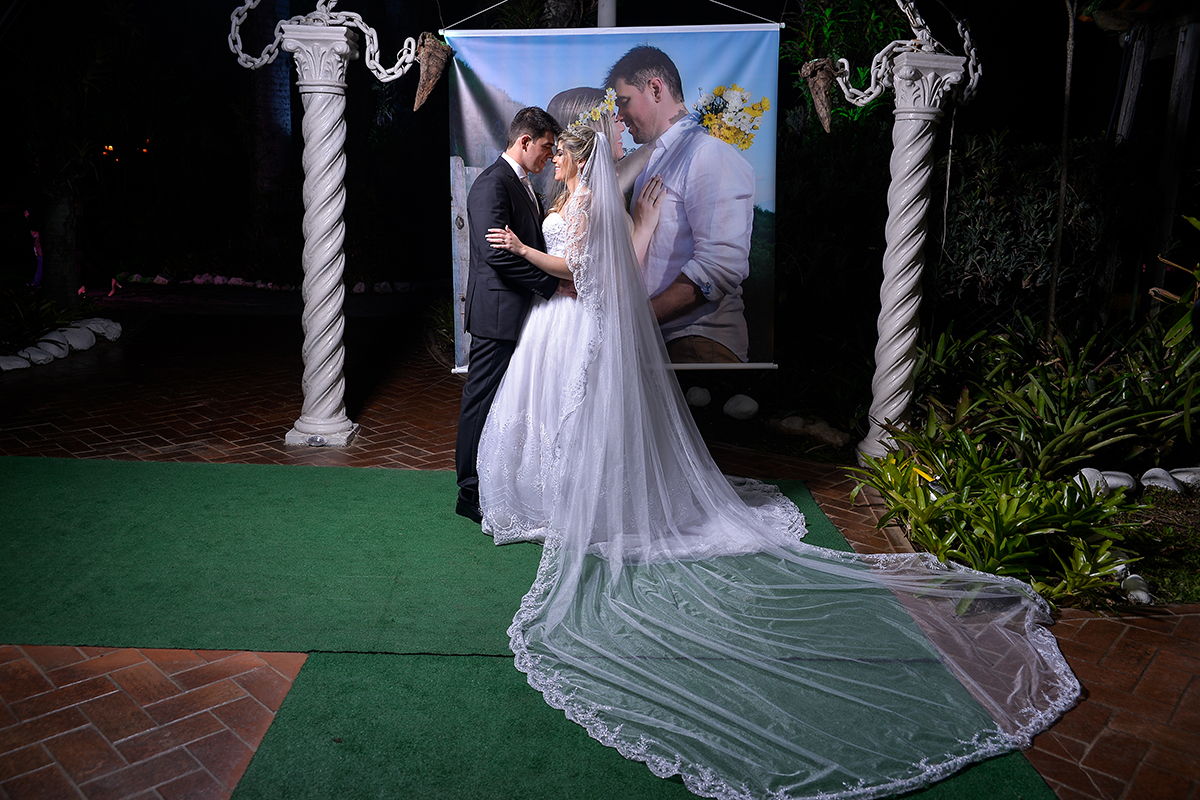 pose no casamento para casal fotografo fabio doria