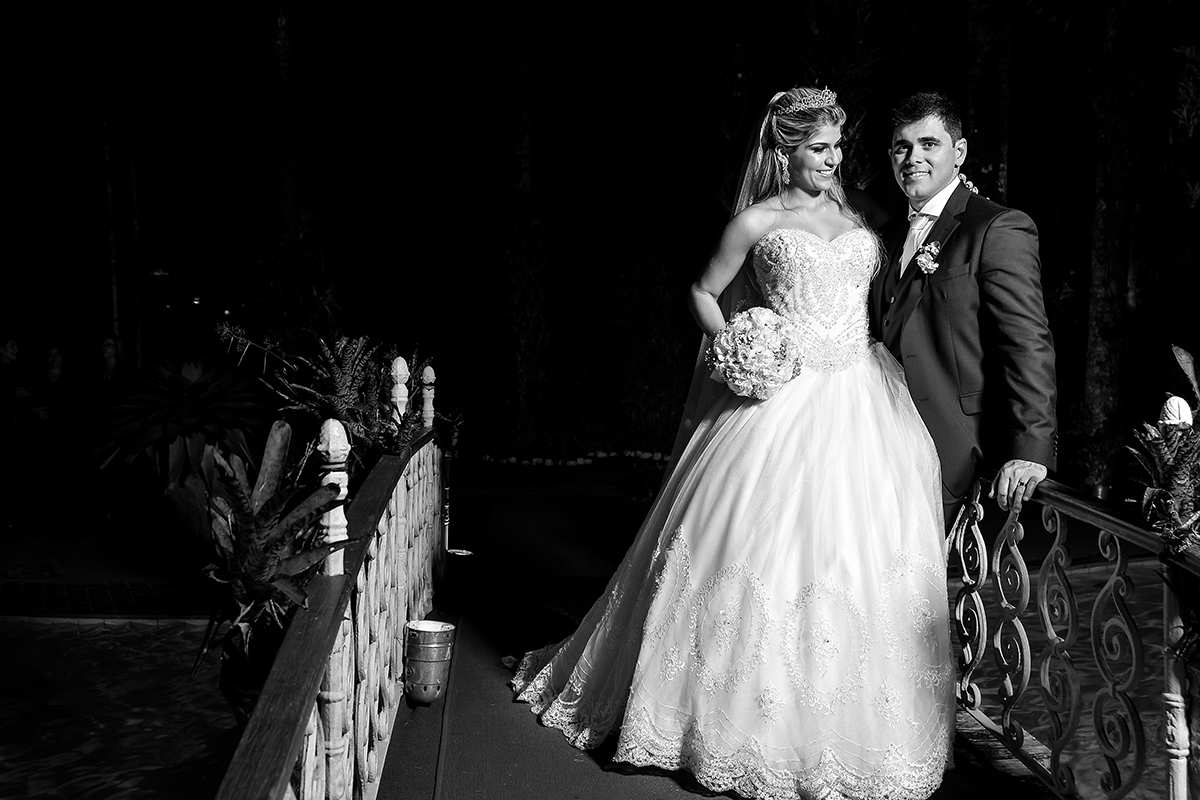 pose para noiva na festa do casamento fotografo fabio doria