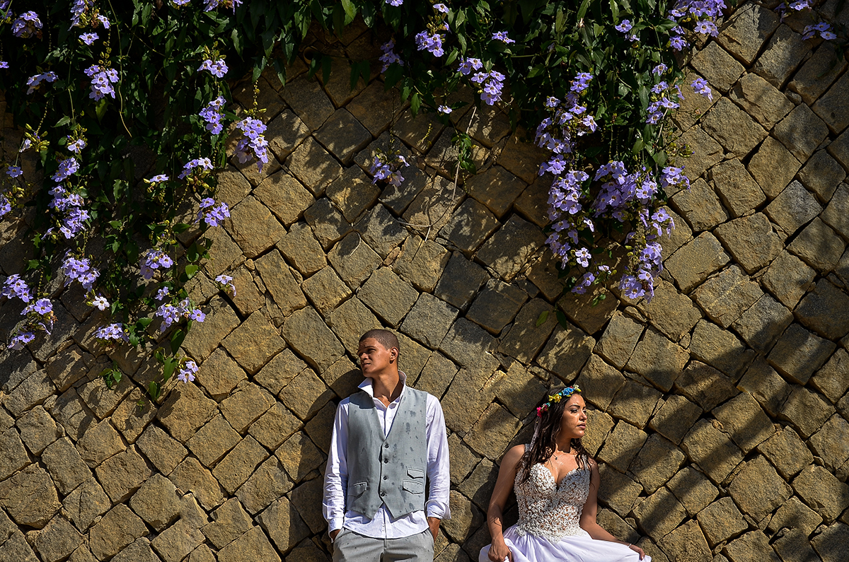 pose de ensaio pós casamento na praia