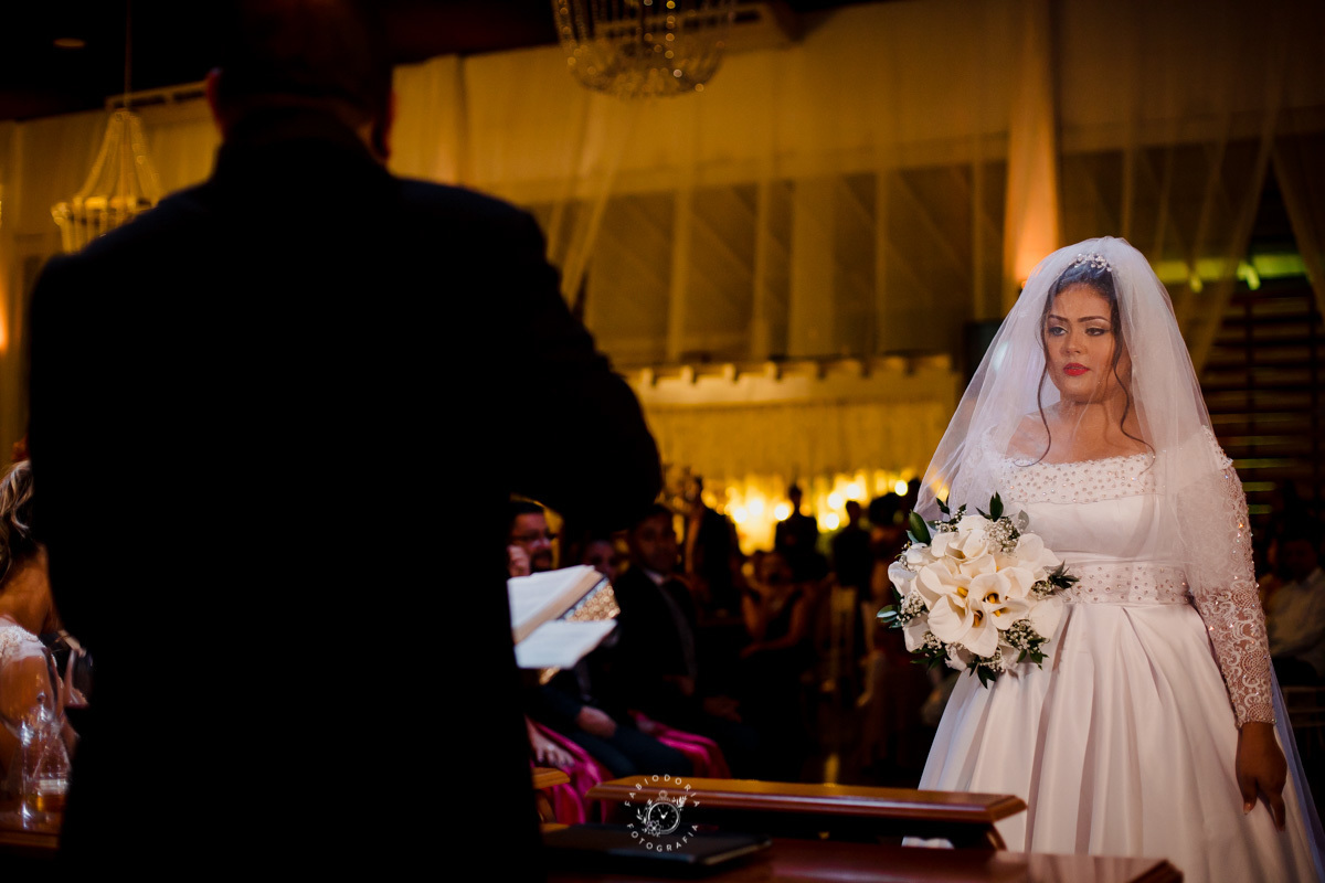 casamento decoração salão solarium em bangu noiva entrando fotógrafo fabio doria o melhor do rio de janeiro noiva entra antes do noivo