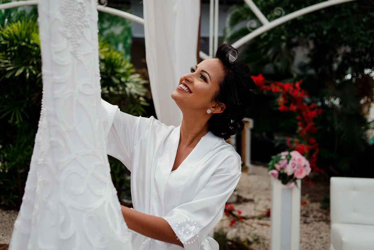 making of casamento chalé salão Iris supreme foto noiva com vestido fotógrafo do rio de janeiro fabio doria