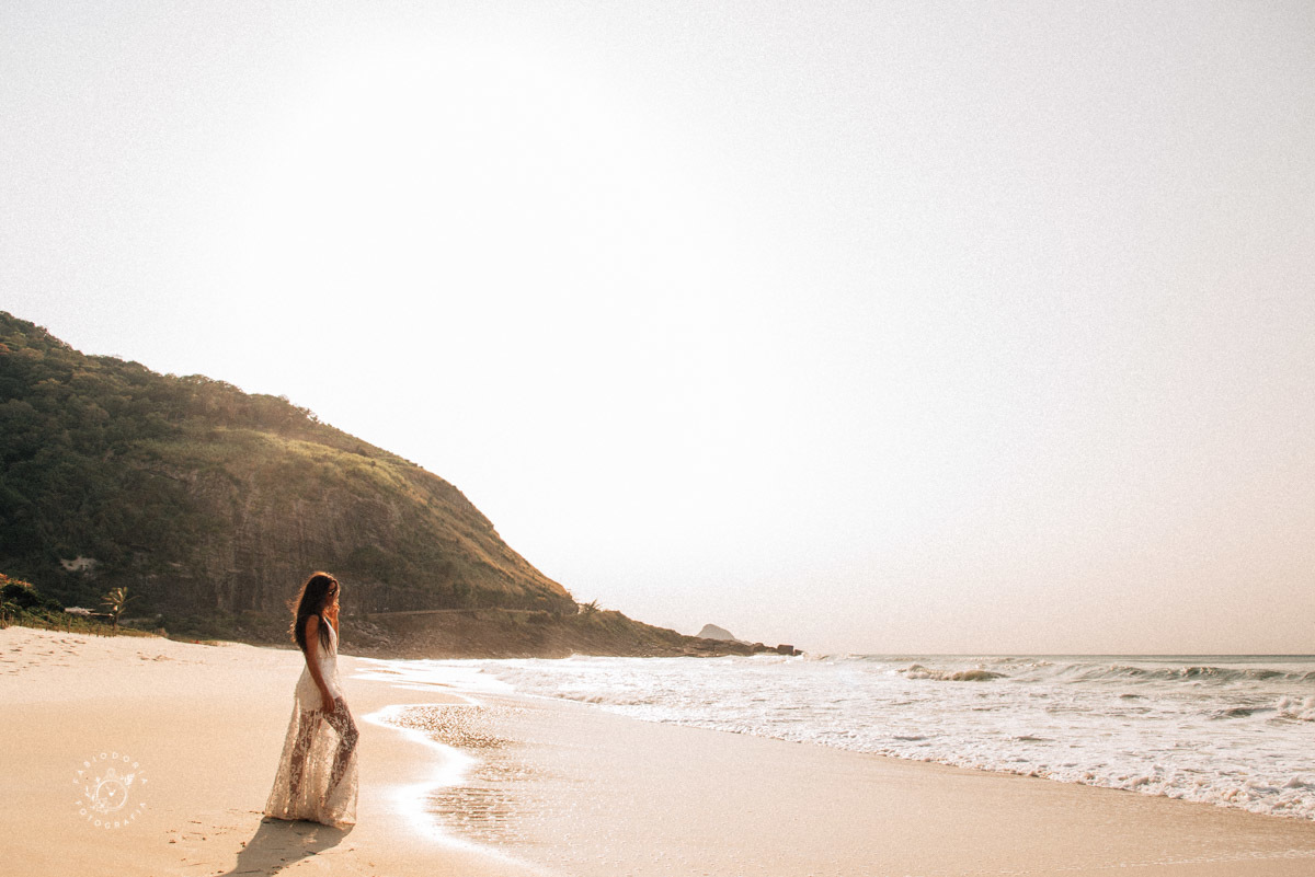 o que usar, poses, ensaio externo feminino, 15 anos, debutante, Praia do Recreio, Reserva da prainha, Grumari - Fotógrafo Fabio Doria o melhor do Rio de Janeiro