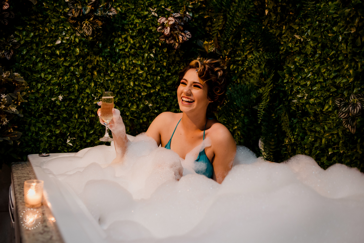 making of debutante banheira | Salão Ballrrom Solarium | Fotógrafo Fabio Doria o melhor do Rio de Janeiro