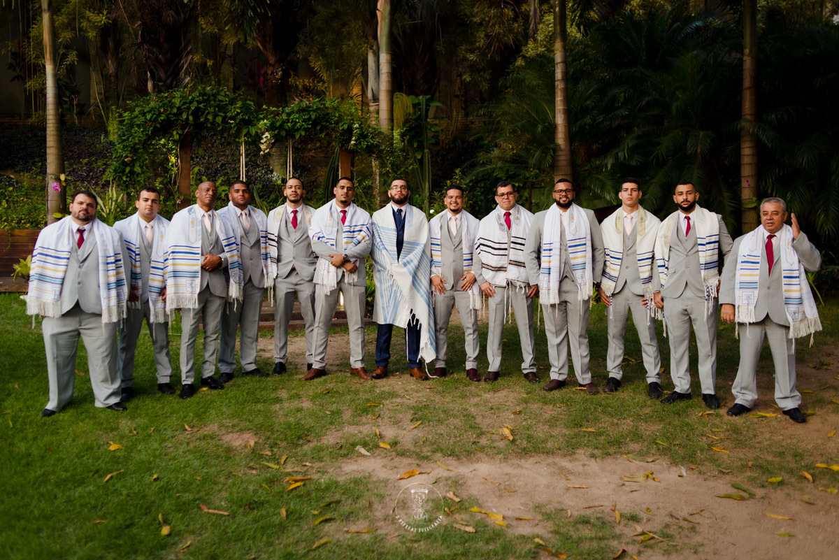 casamento de dia decoração salão vale dos sonhos campo grande zona oeste fabio doria, 3 esferas melhor fotógrafo e vídeo do rio de janeiro casamento judaico tradições pose da noivo com padrinhos