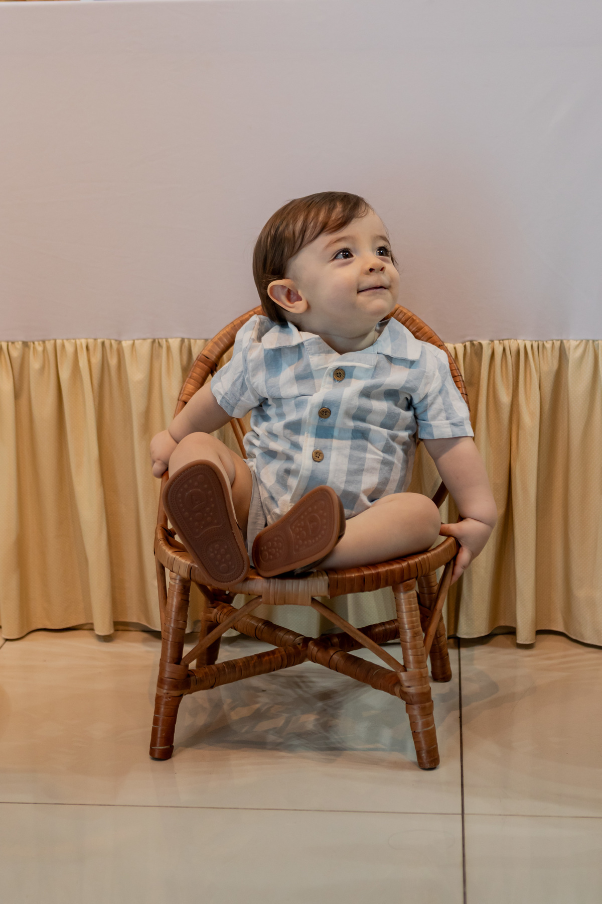 Fotografia de aniversário infantil de 1 ano em Ribeirão Preto. Cobertura completa de festa de aniversário com tema afetuoso, decoração e fotos da família.