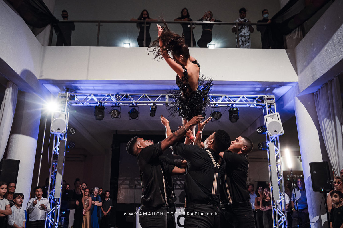 Dançarinos para festa de 15 anos