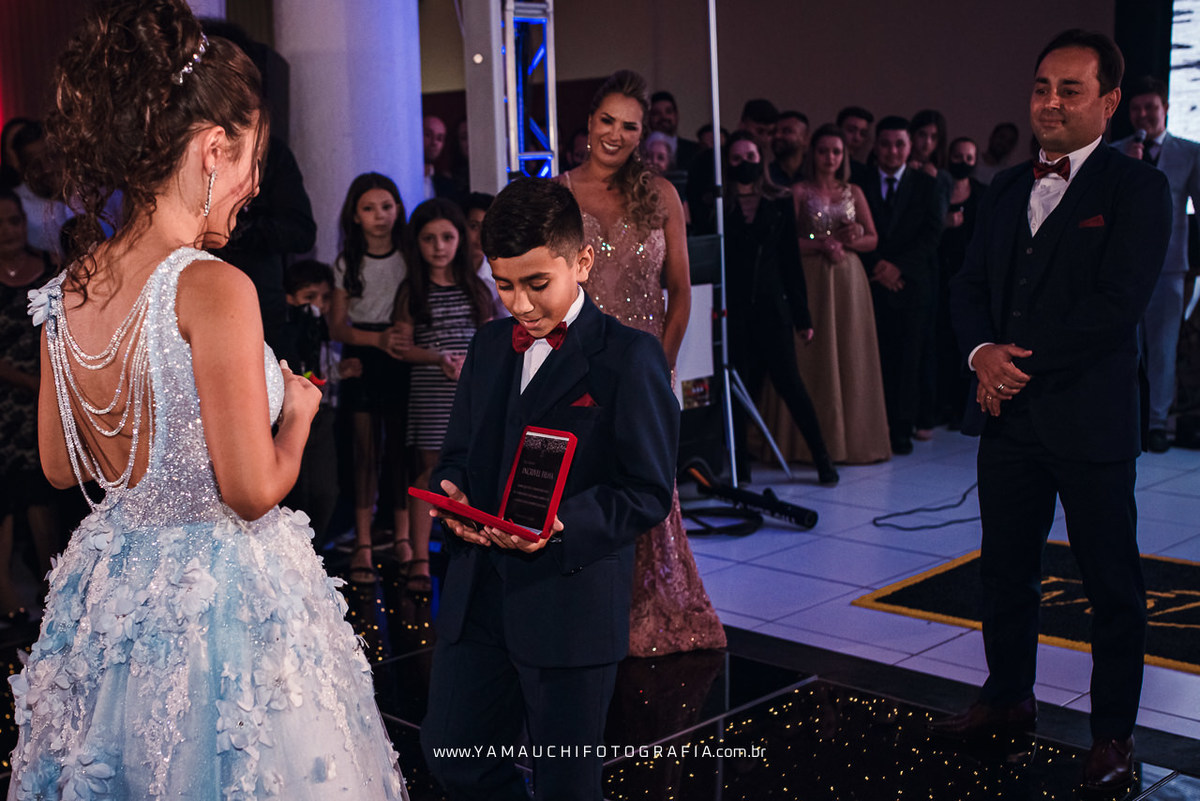 Presente para debutante em salão para festas em Aruja