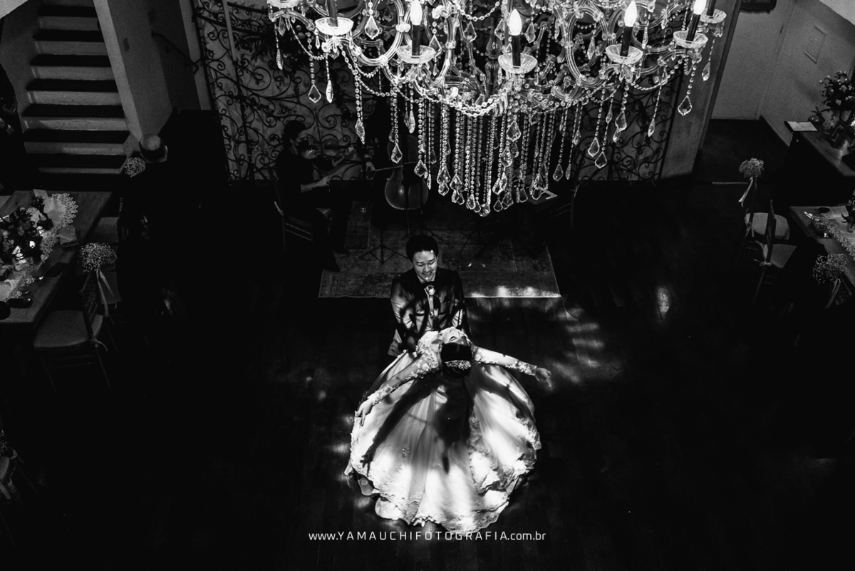 Fotografia de dança dos noivos