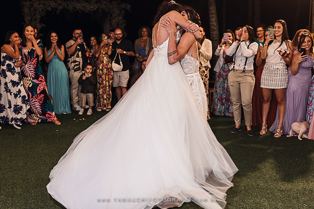 Vestido de noiva para casamento na praia Guaruja