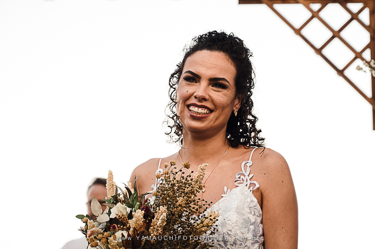 Vestido de noiva para casar na praia