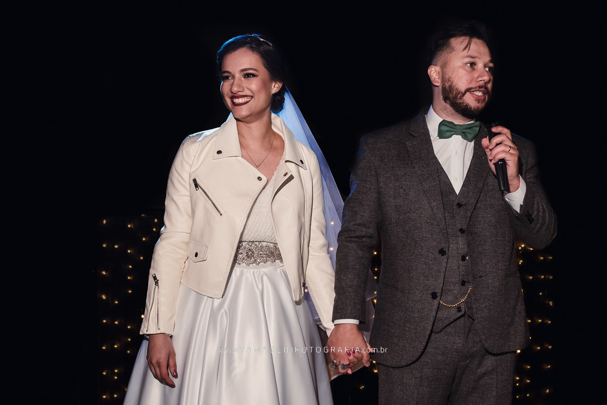 Agradecimento dos noivos na festa