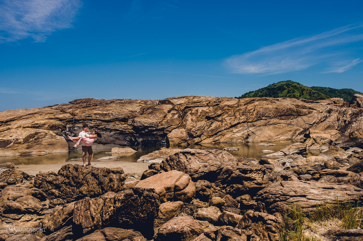 fotografia de casal na praia