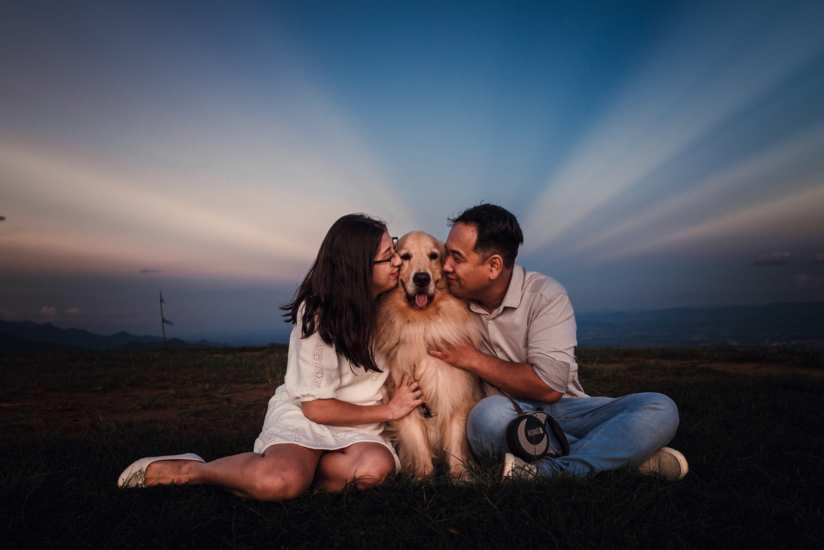 Ensaio de casal com cachorro