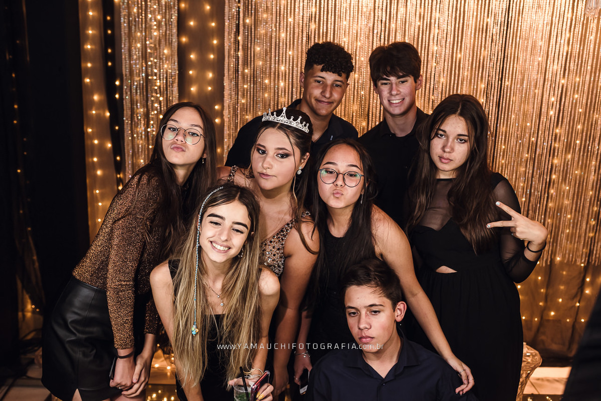 Foto cabine para festa de 15 anos