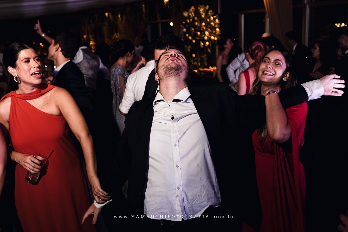 vestido vermelho de madrinha