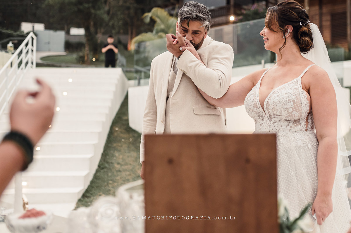 Cerimônia de casamento no salão HIS Eventos