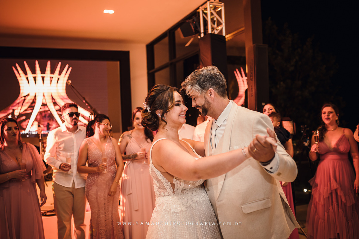 Dança dos noivos no HIS Eventos