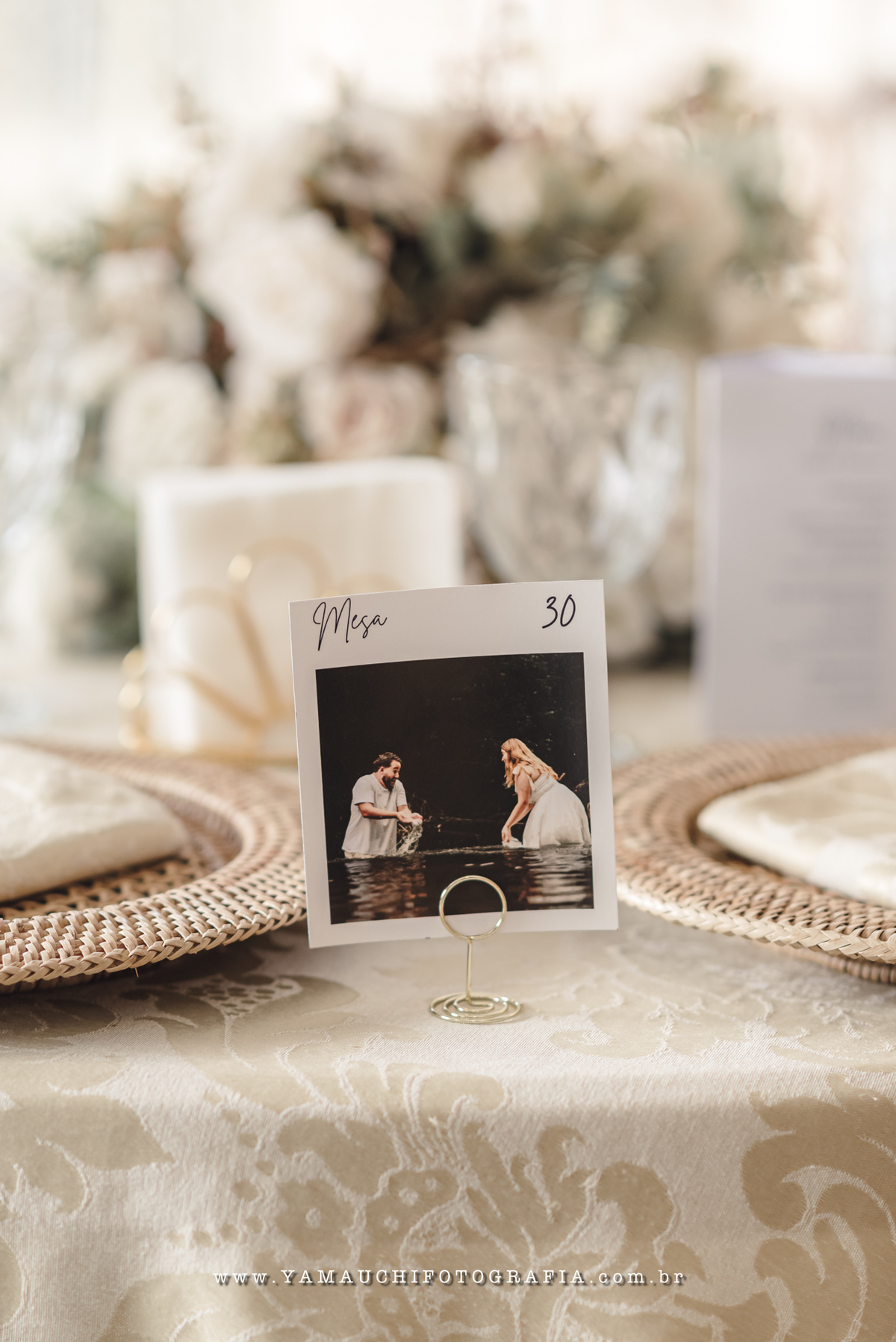 Fotografia de ensaio dos noivos para decoração
