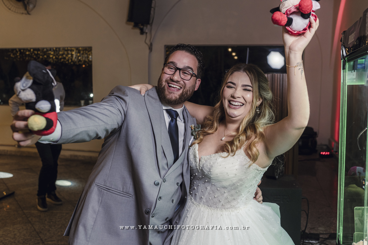 Retrato dos noivos no casamento