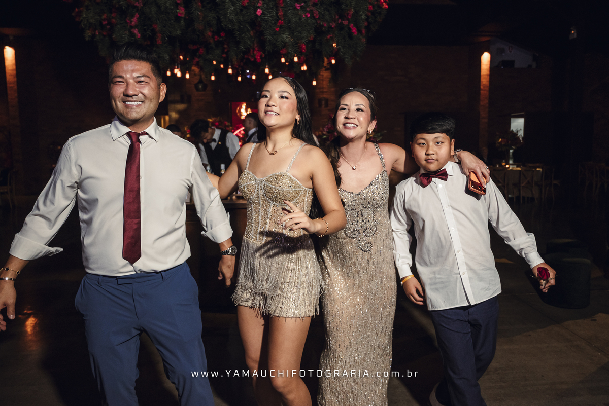 Família Shibata na festa de 15 anos Club Med