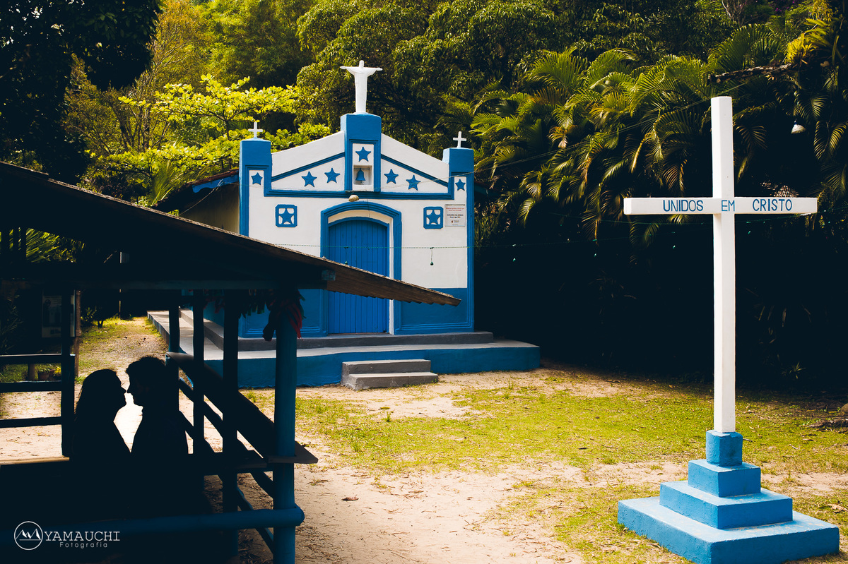 ensaio de casal na igreja