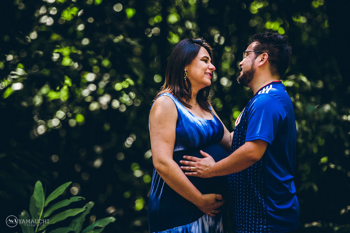 retrato de casal gestante
