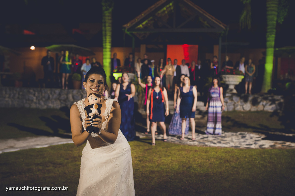 Hora de jogar o buquê