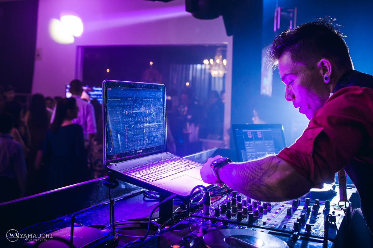 Dj para festa de aniversário e casamento