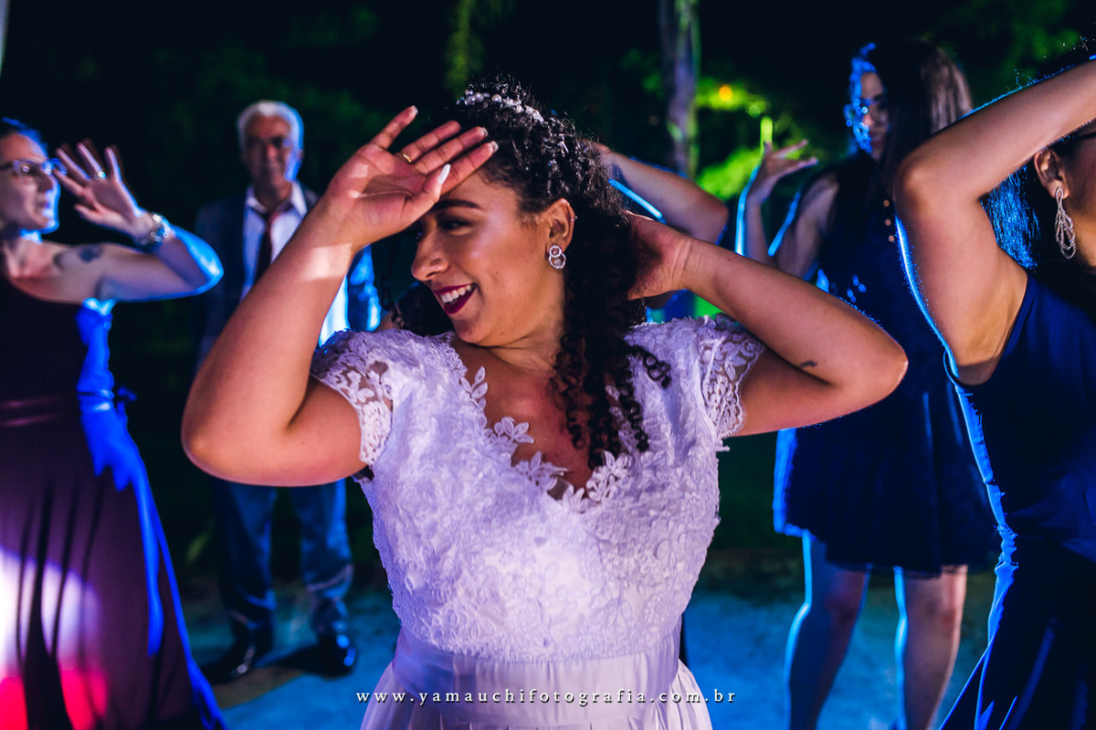 noiva dançando