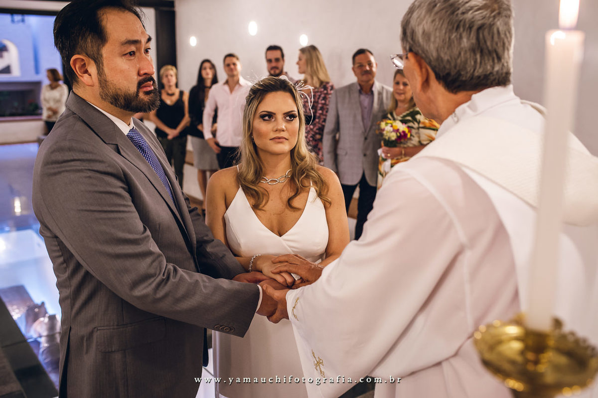 celebração de casamento por padre