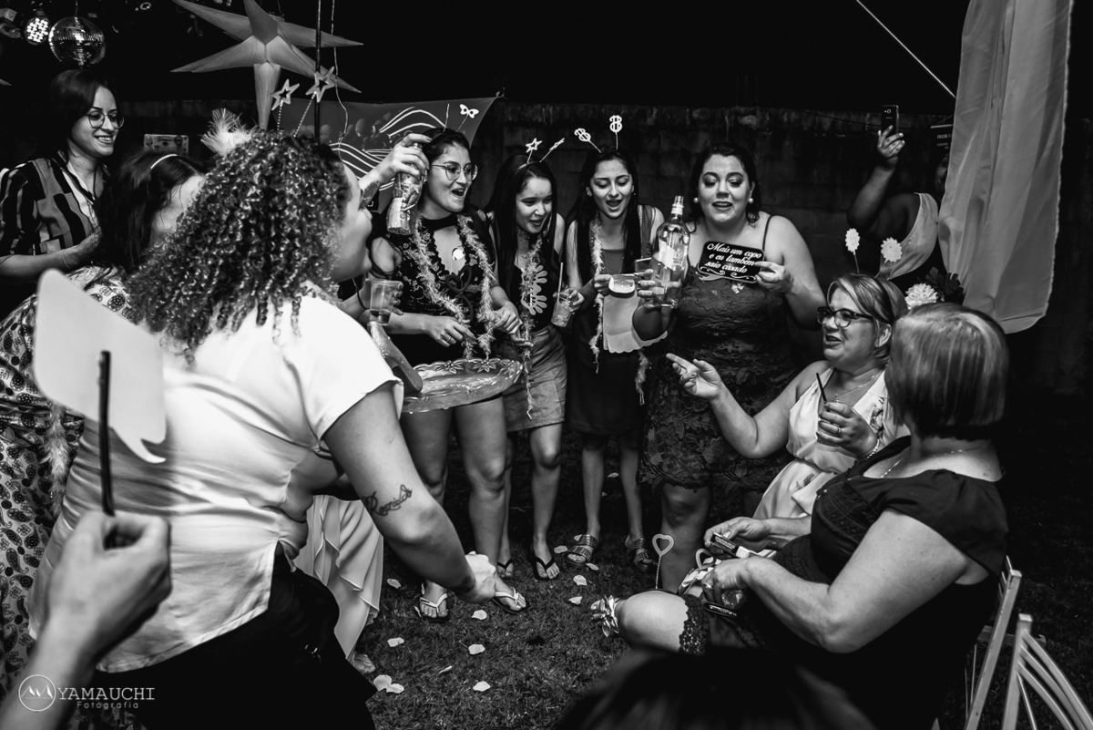 bagunça no sapatinho da noiva