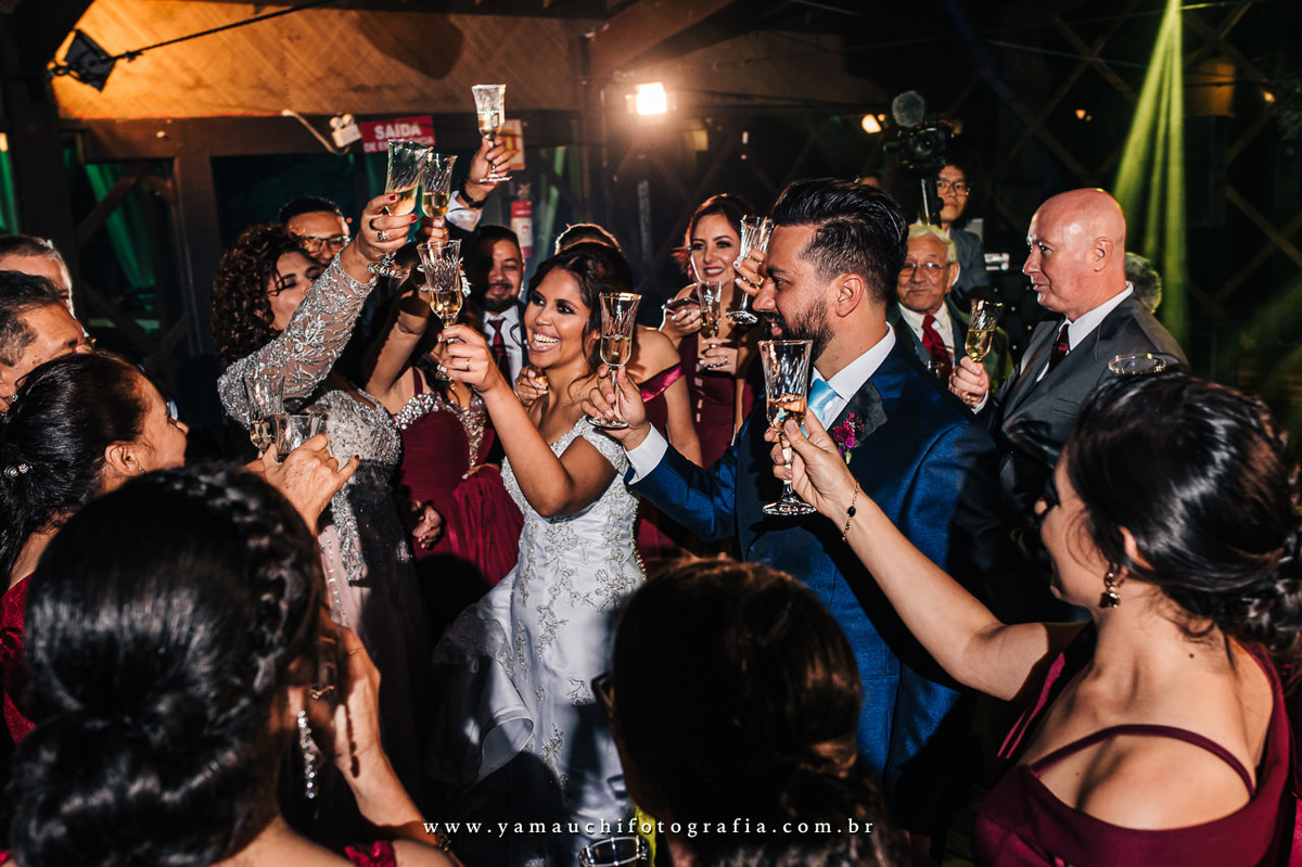 brinde dos noivos pela Degustte Buffet