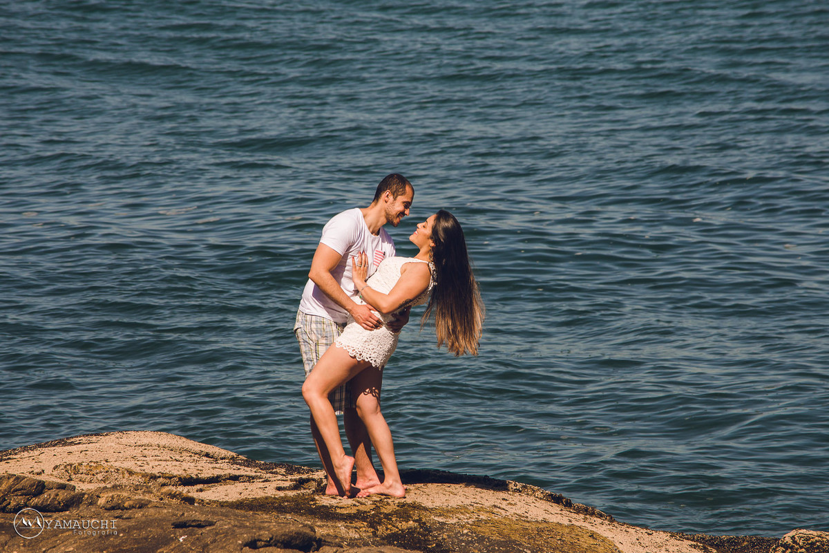 ensaio de casal na praia
