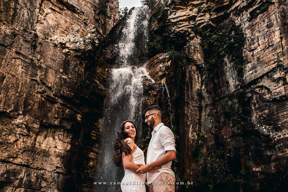 Pré casamento foto na cachoeira