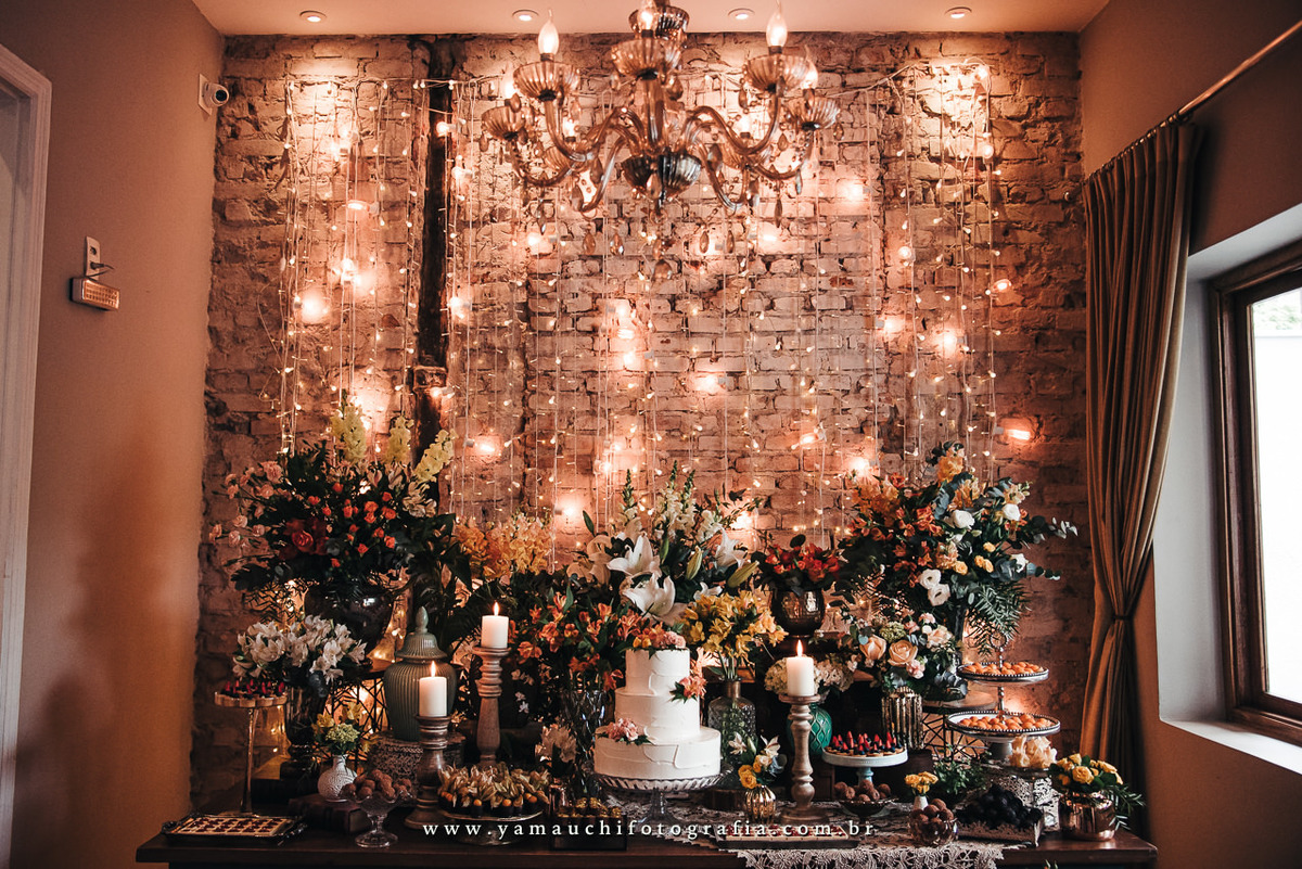 Mesa do bolo rústica