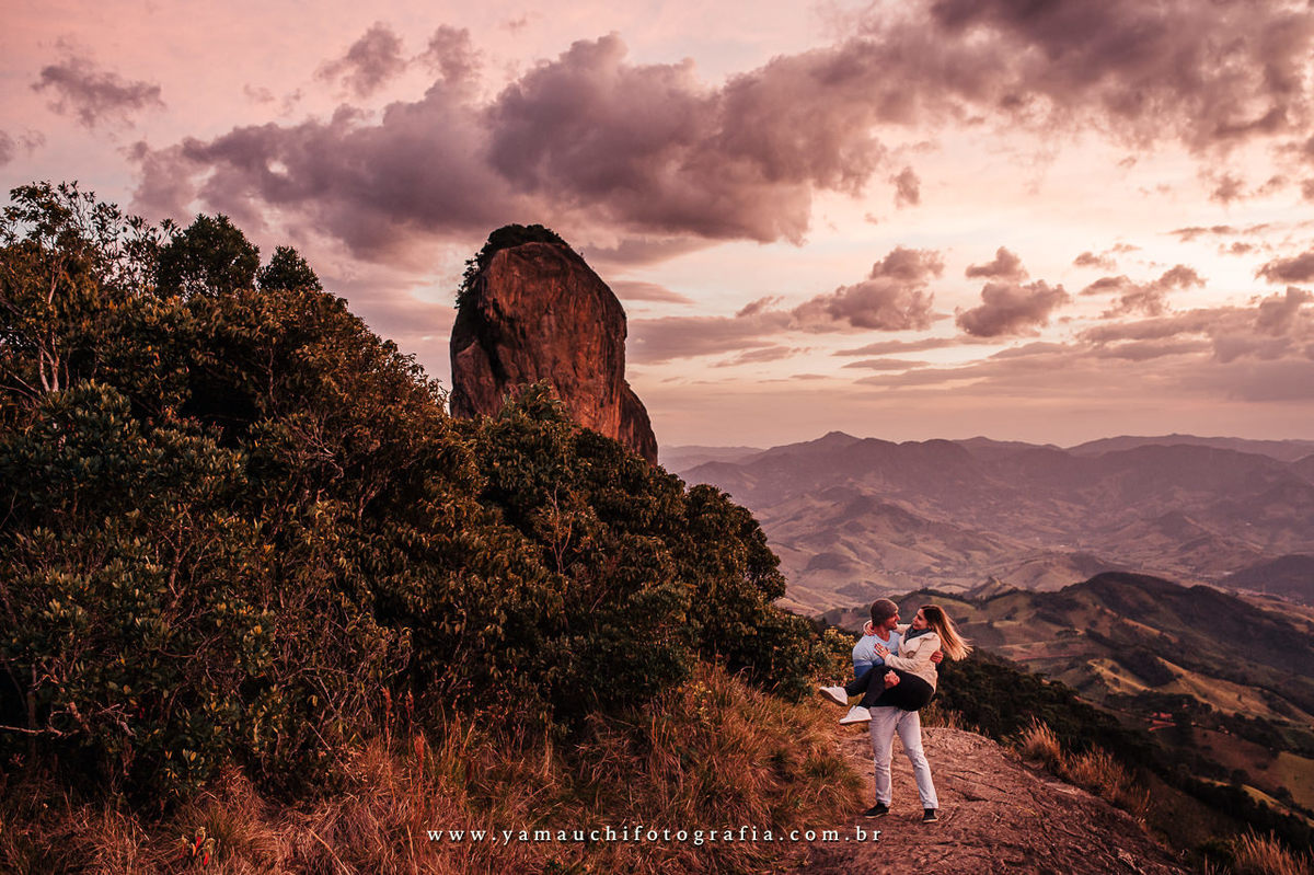 Pedra do Bauzinho em São Bento do Sapucaí para fazer pre casamento