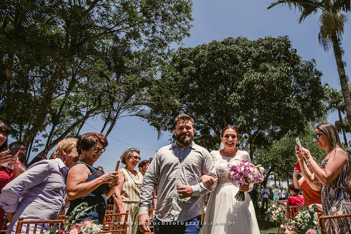 entrada da noiva no casamento