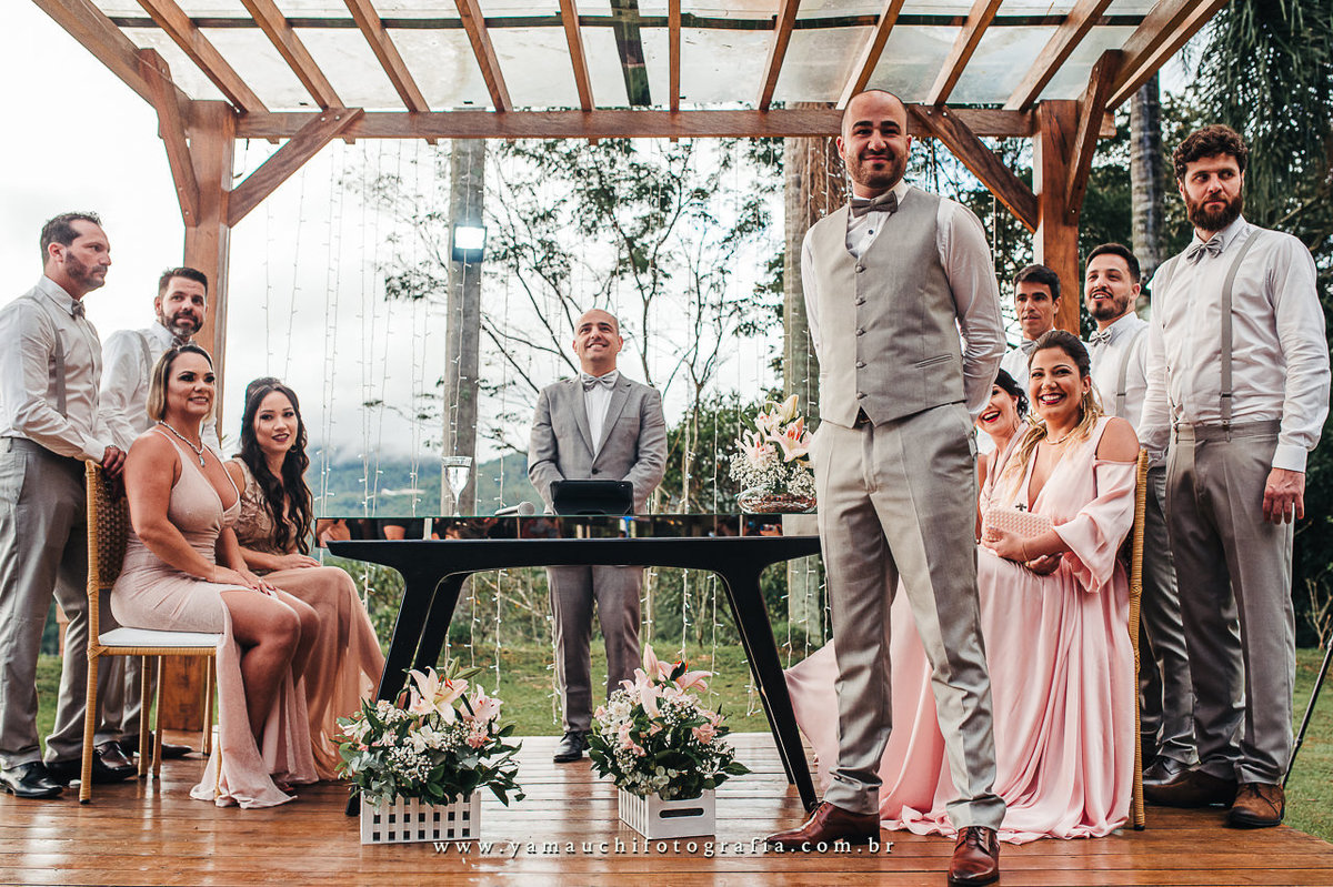 cerimônia de casamento no campo