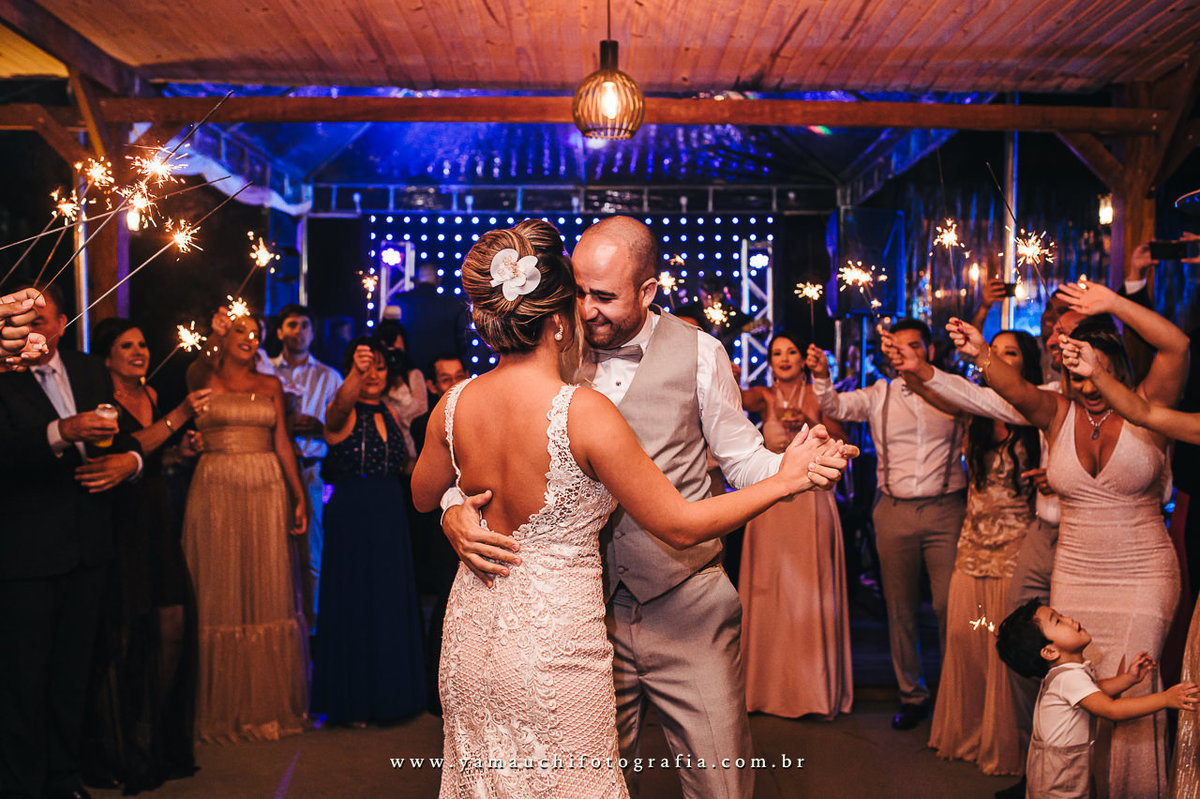 dança dos noivos Aloha Mogi