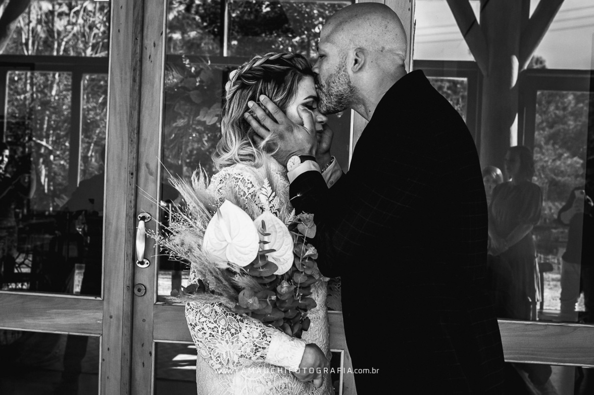 beijo dos noivos