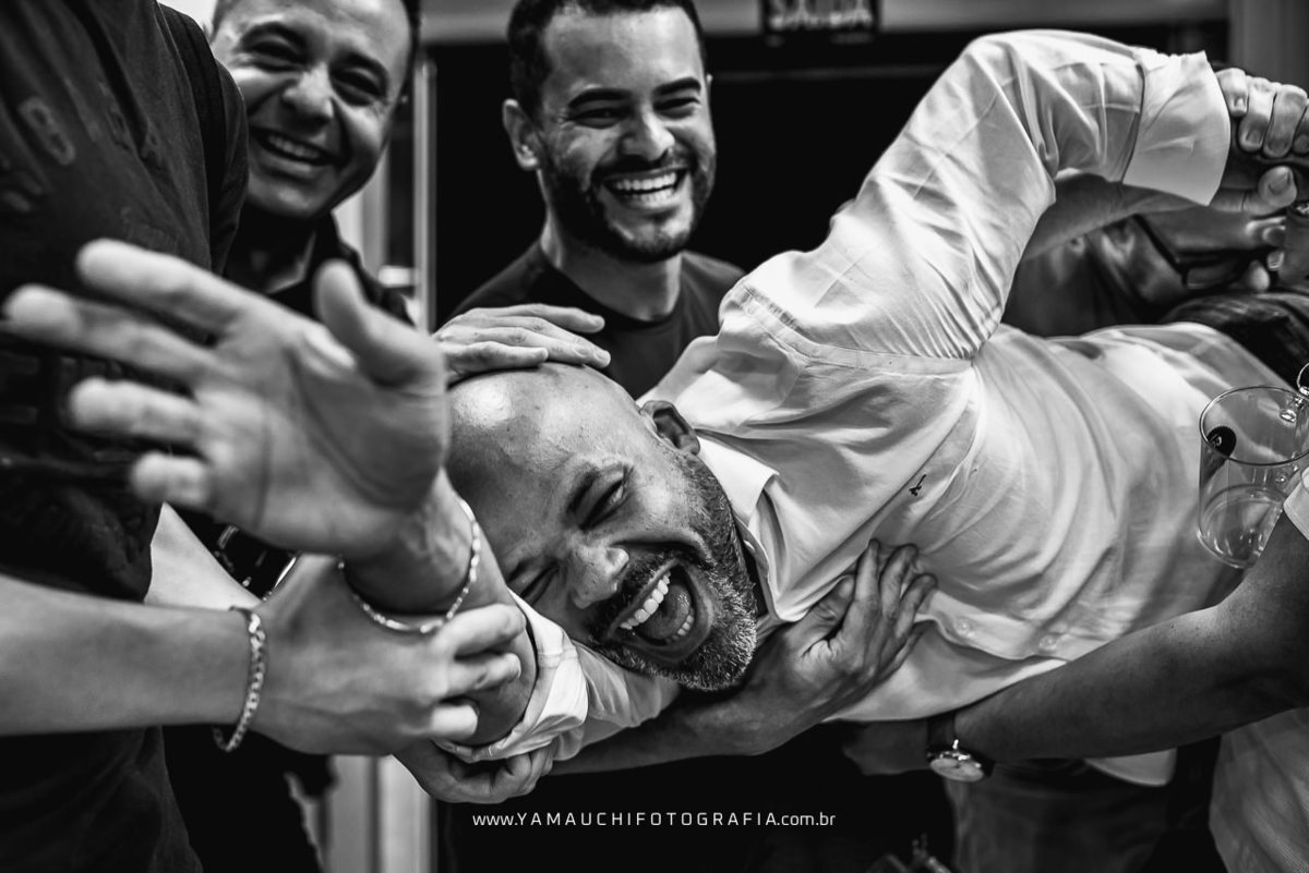 bagunça com o noivo