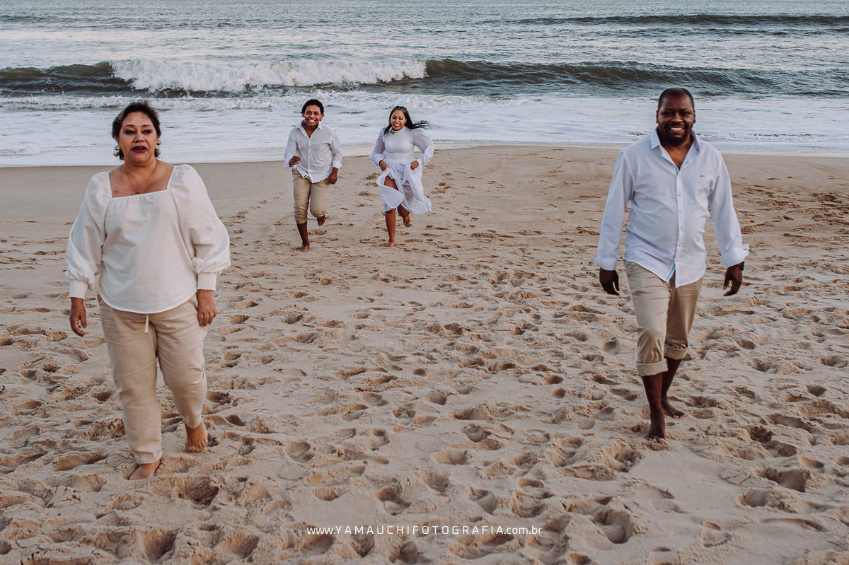 Ensaio na praia de familia