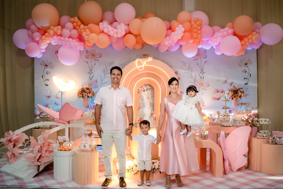 Família reunida no aniversário de 1 ano da Helena