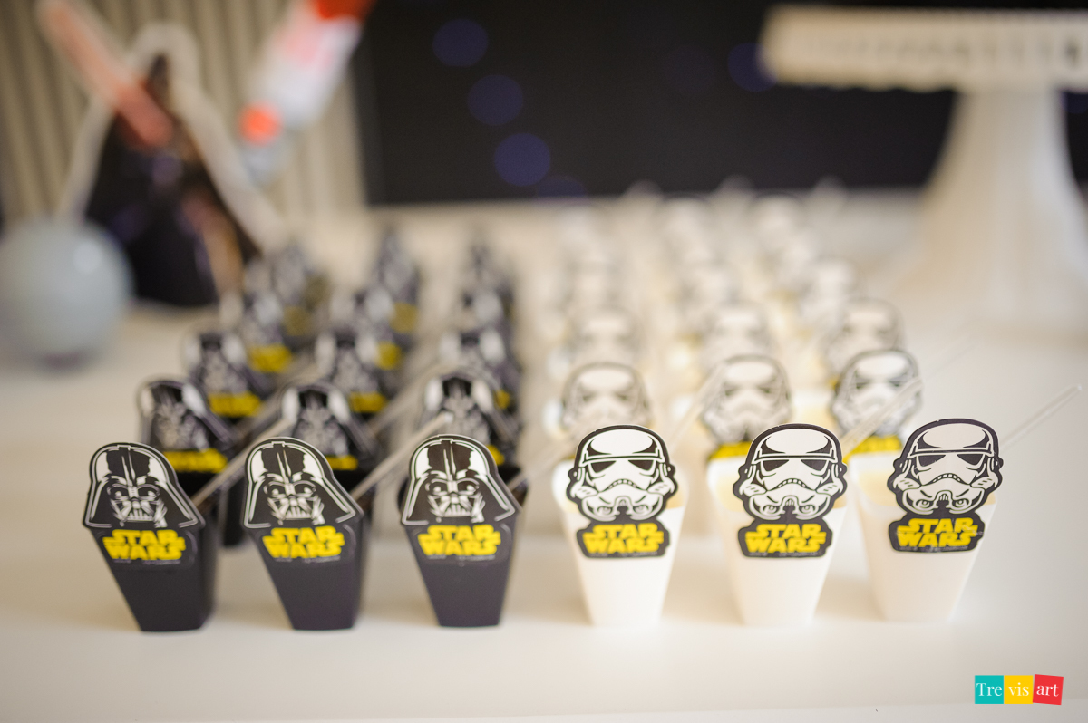 Foto festa de aniversario infantil de menino em condominio festa ao ar livre tema star wars