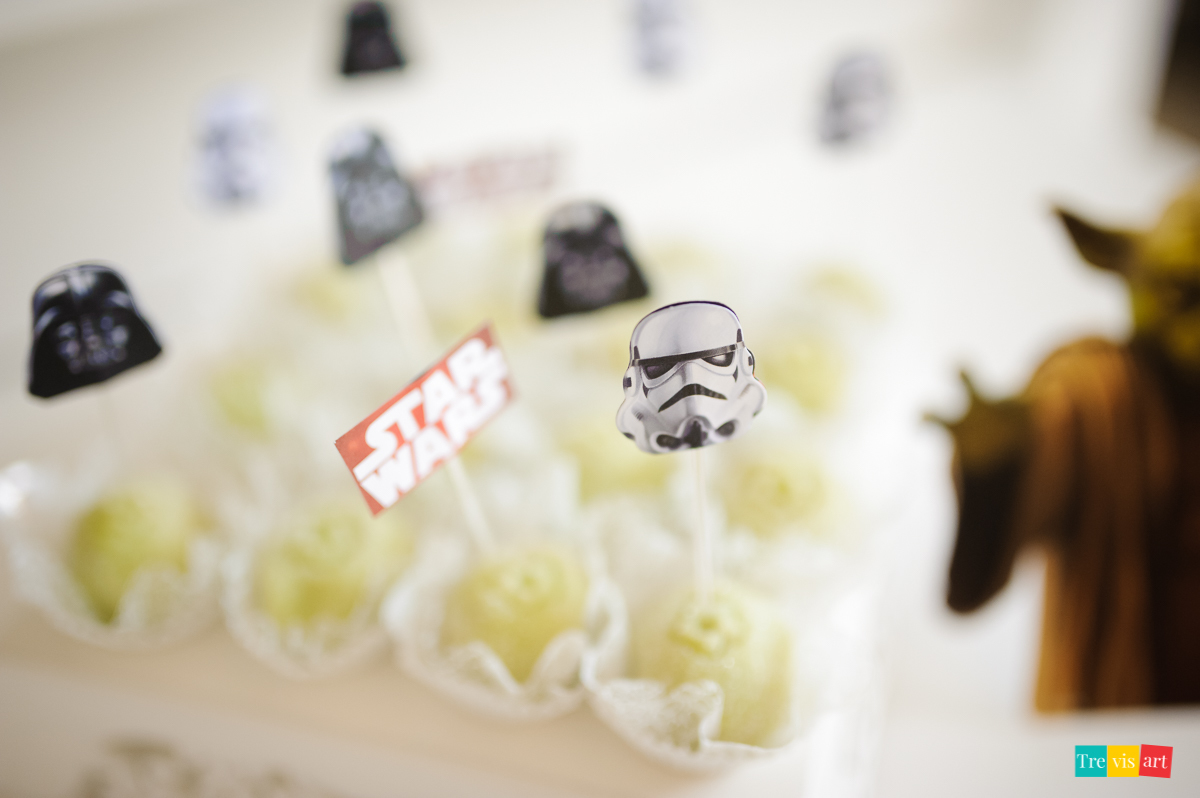 Foto festa de aniversario infantil de menino em condominio festa ao ar livre tema star wars