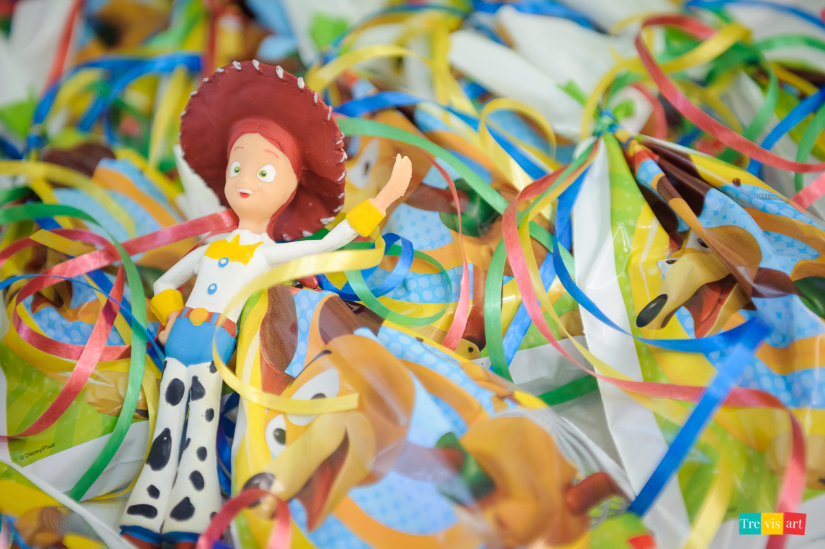 Fotografia festa de aniversario de menino em buffet infantil felizcidade em curitiba com tema de festa toy story