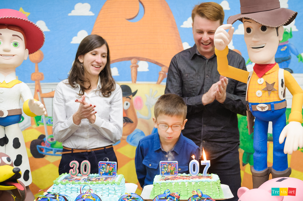 Fotografia festa de aniversario de menino em buffet infantil felizcidade em curitiba com tema de festa toy story
